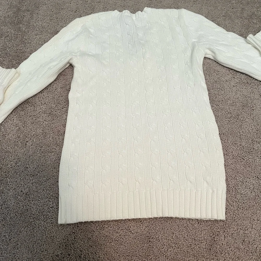 Ralph Lauren V-Neck Sweater in White - Picture 4 of 11